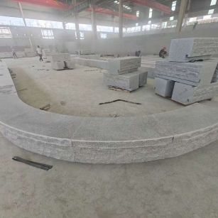 池州 芝麻白异形坐凳，自然面光面弧形加工