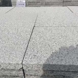 池州 白麻花岗岩石材推荐 荔枝面地铺石