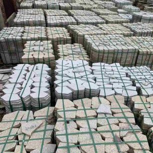 池州 黄金麻白麻花岗岩荔枝面地铺石(冰裂纹)