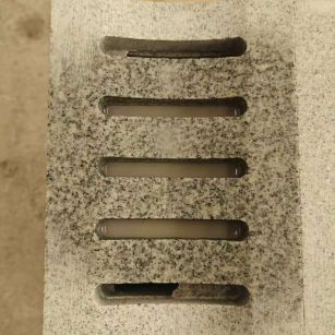 池州 芝麻白拉丝面花岗岩U型开槽排水槽