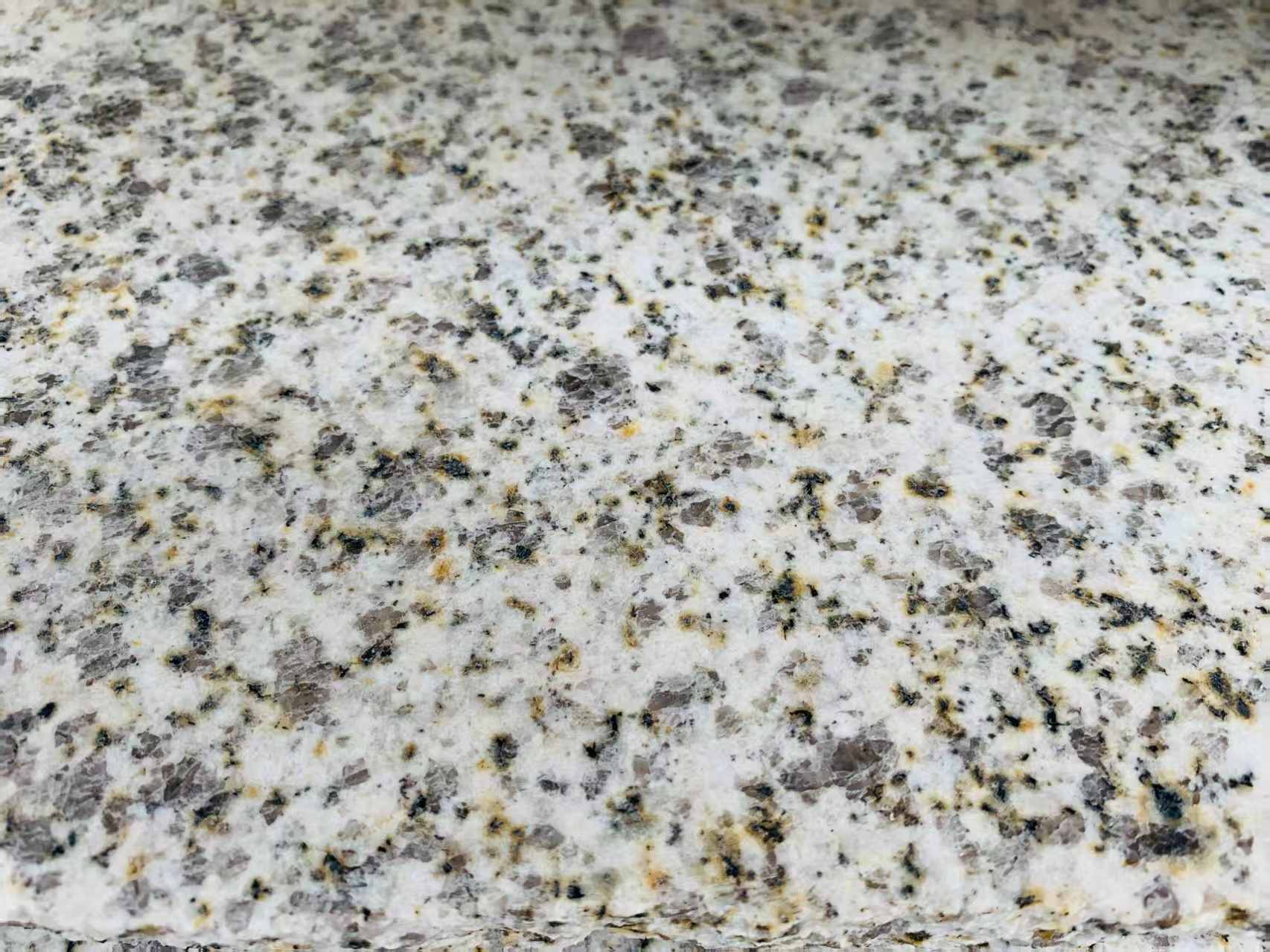 池州 黄金麻花岗岩石材浅黄光面