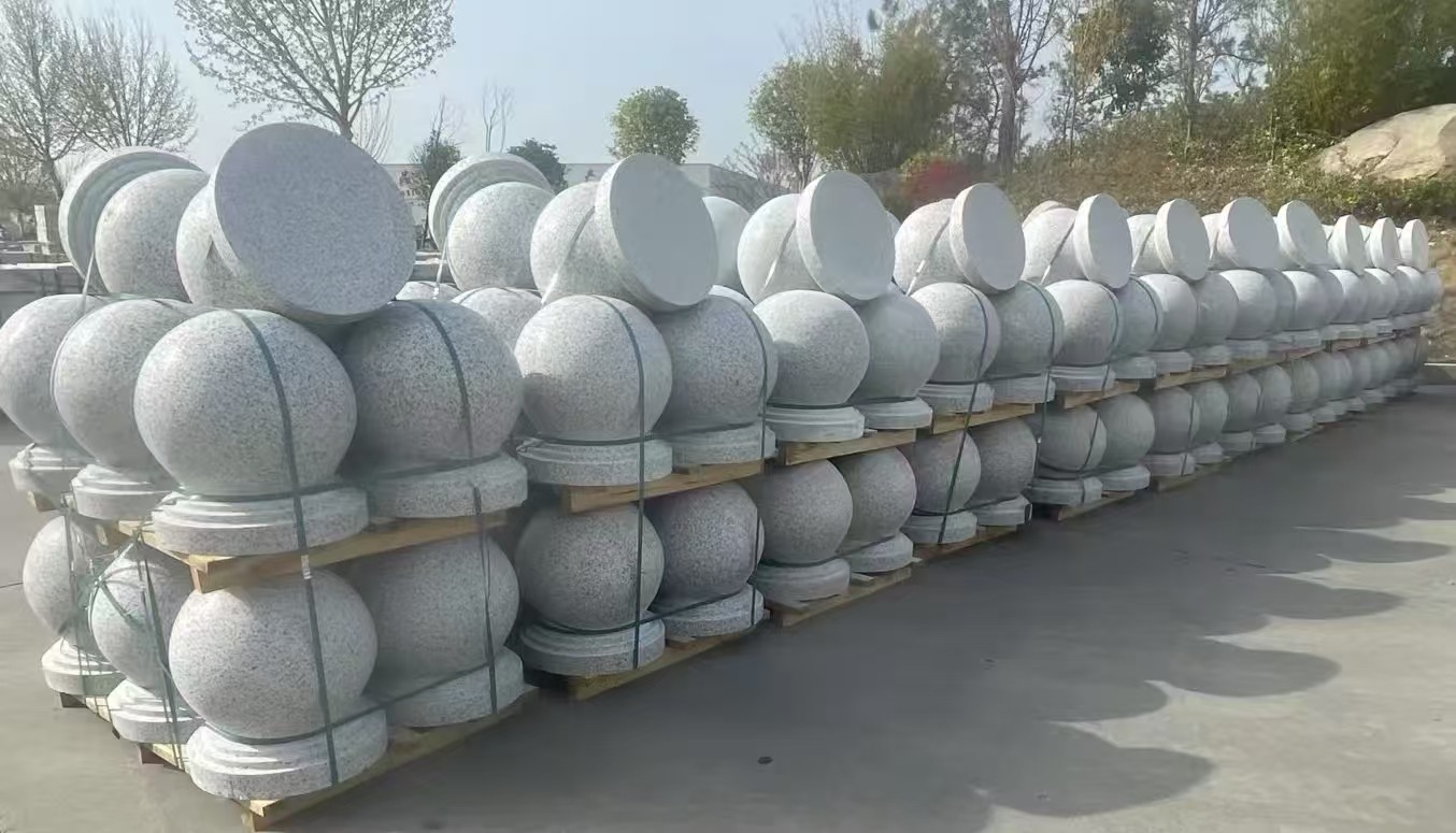 池州 白麻花岗岩石材圆球，石球，挡车球，隔离球，景观石球，风水球等