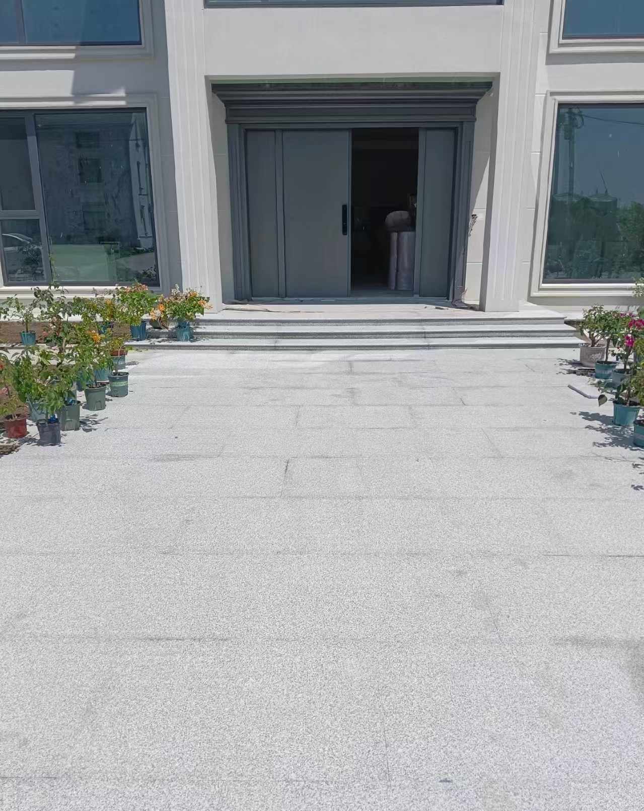 池州 芝麻白花岗岩地铺石地面铺装