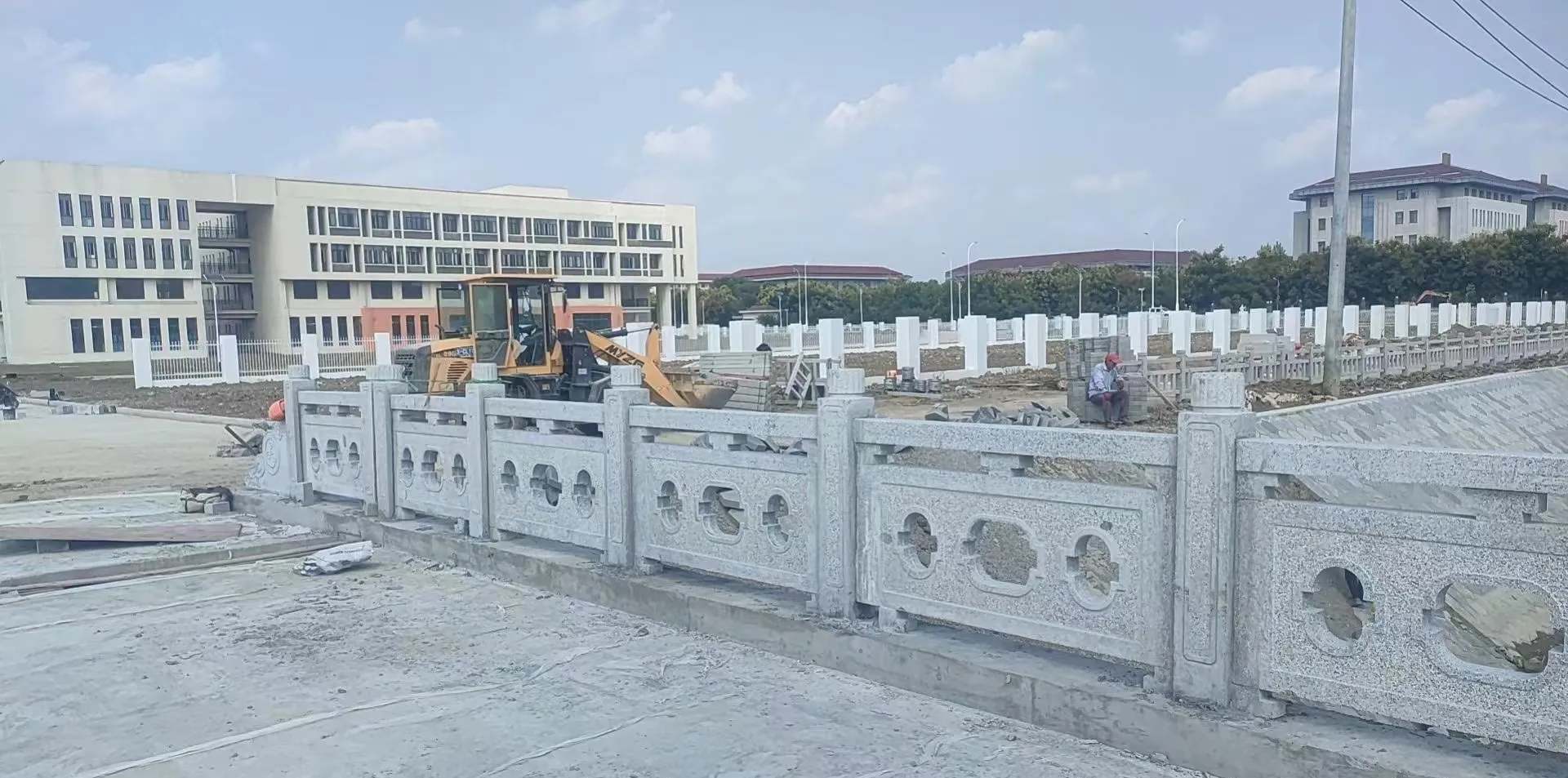 池州 白麻花岗岩荔枝面河道栏杆