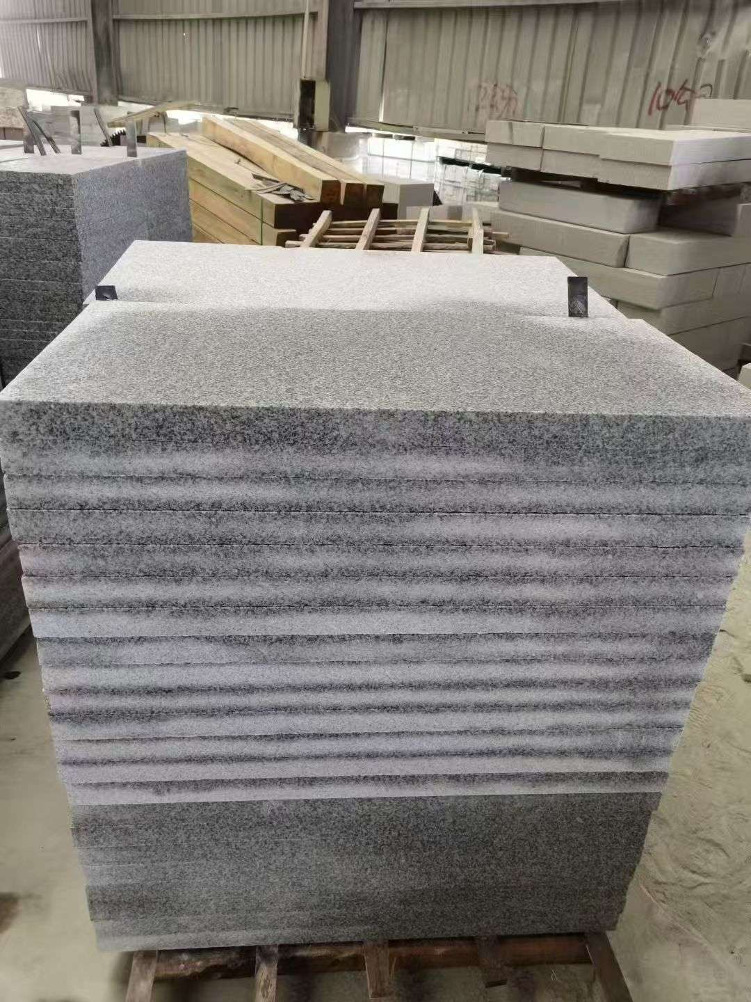 池州 芝麻白5公分火烧地铺成品，900*400，规格可定制