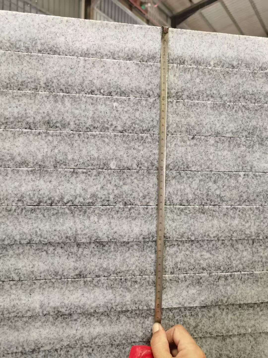 池州 芝麻白火烧成品厚薄均匀，B料价格接近A料质量