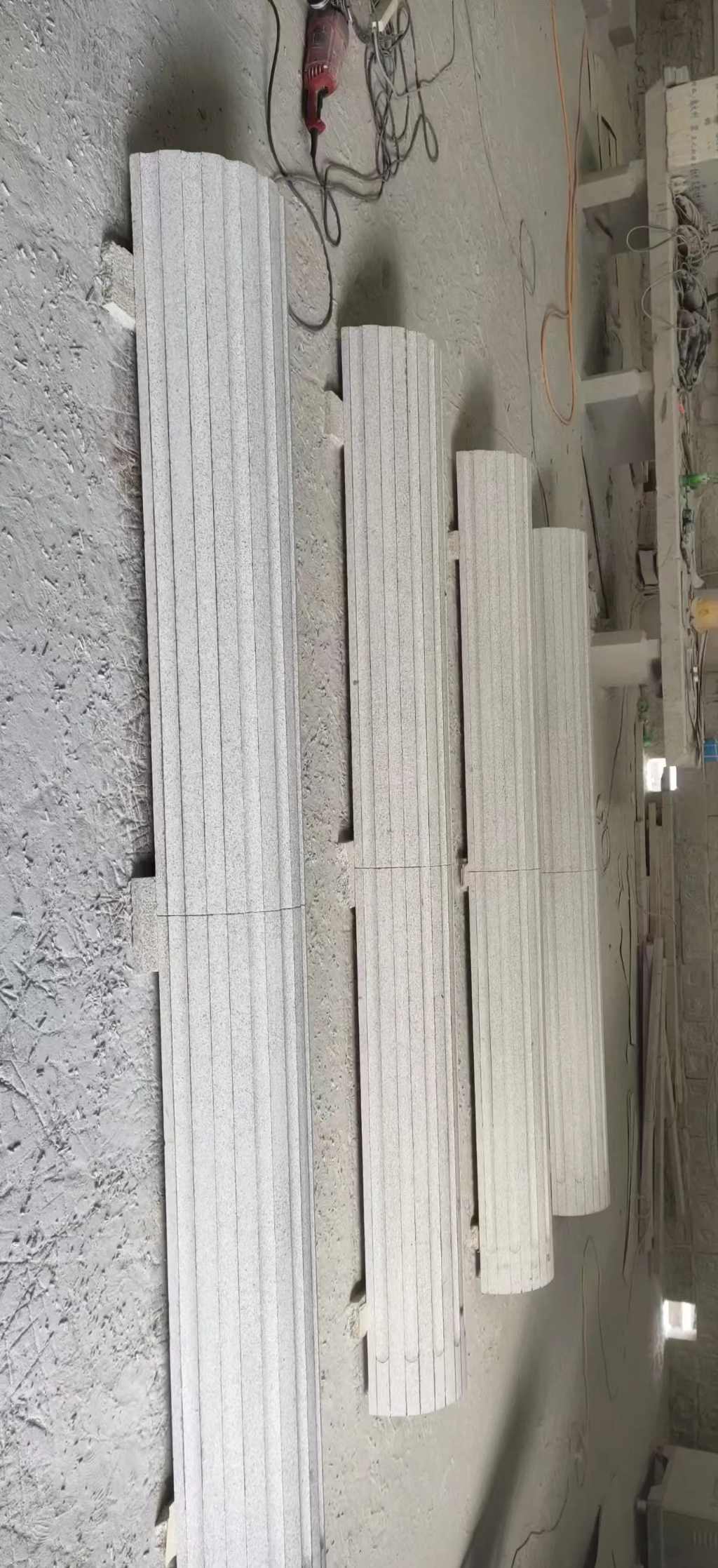 池州 花岗岩厂家带你看白麻花岗岩门楼大柱柱皮