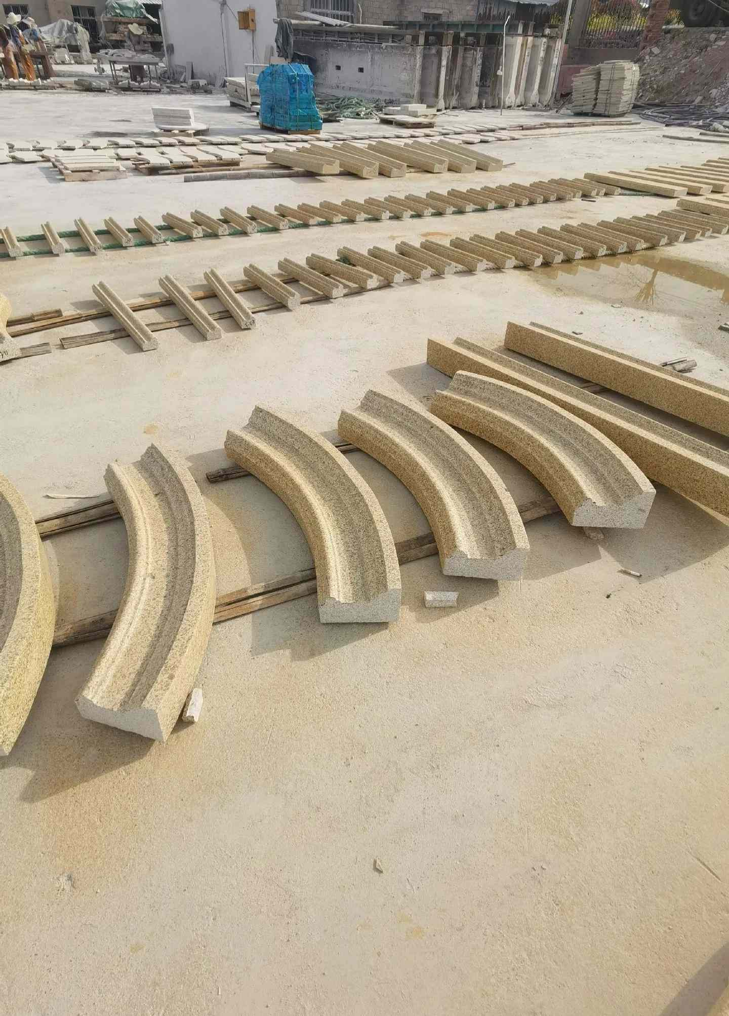 池州 黄金麻花岗岩别墅线条