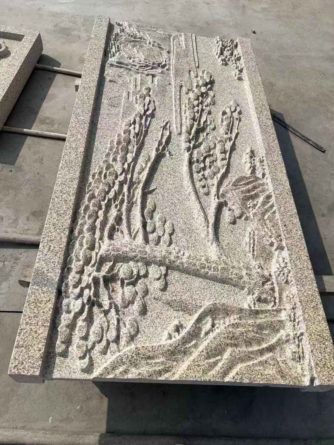 池州 黄金麻雕刻板浮雕迎客松